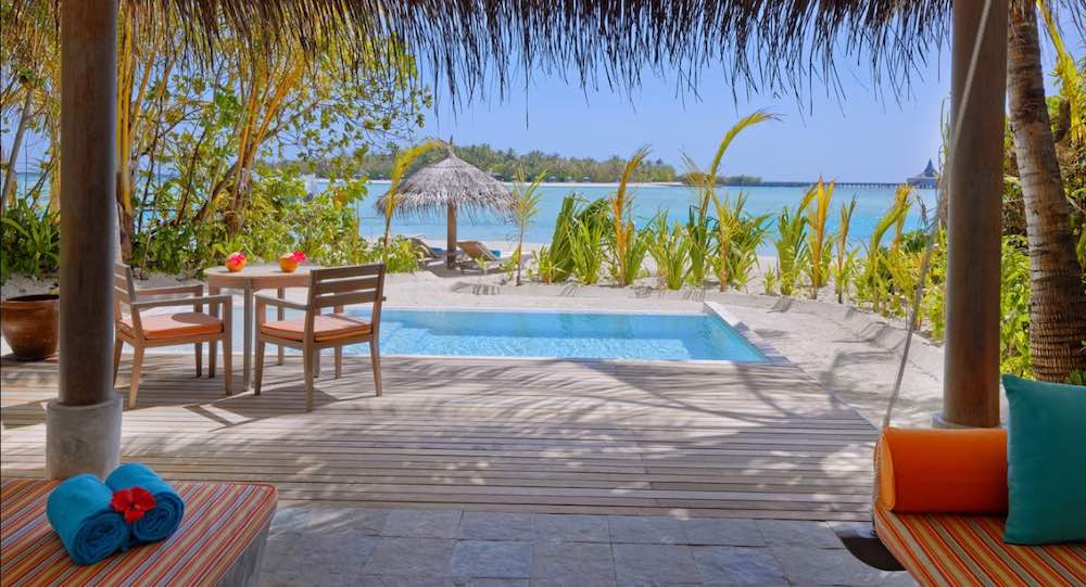 Beachfront Villa photo 7